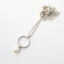 Load image into Gallery viewer, Pearl Drop Circle Pendant