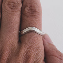 Load image into Gallery viewer, Double Bevelled Silver Ring