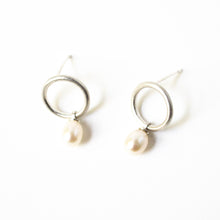 Load image into Gallery viewer, Pearl Drop Circle Studs in Silver